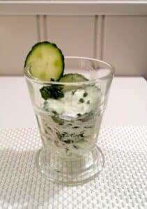 Gurkensalat als Beilage