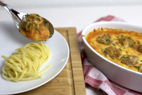 Chili-Meatballs mit Linguine